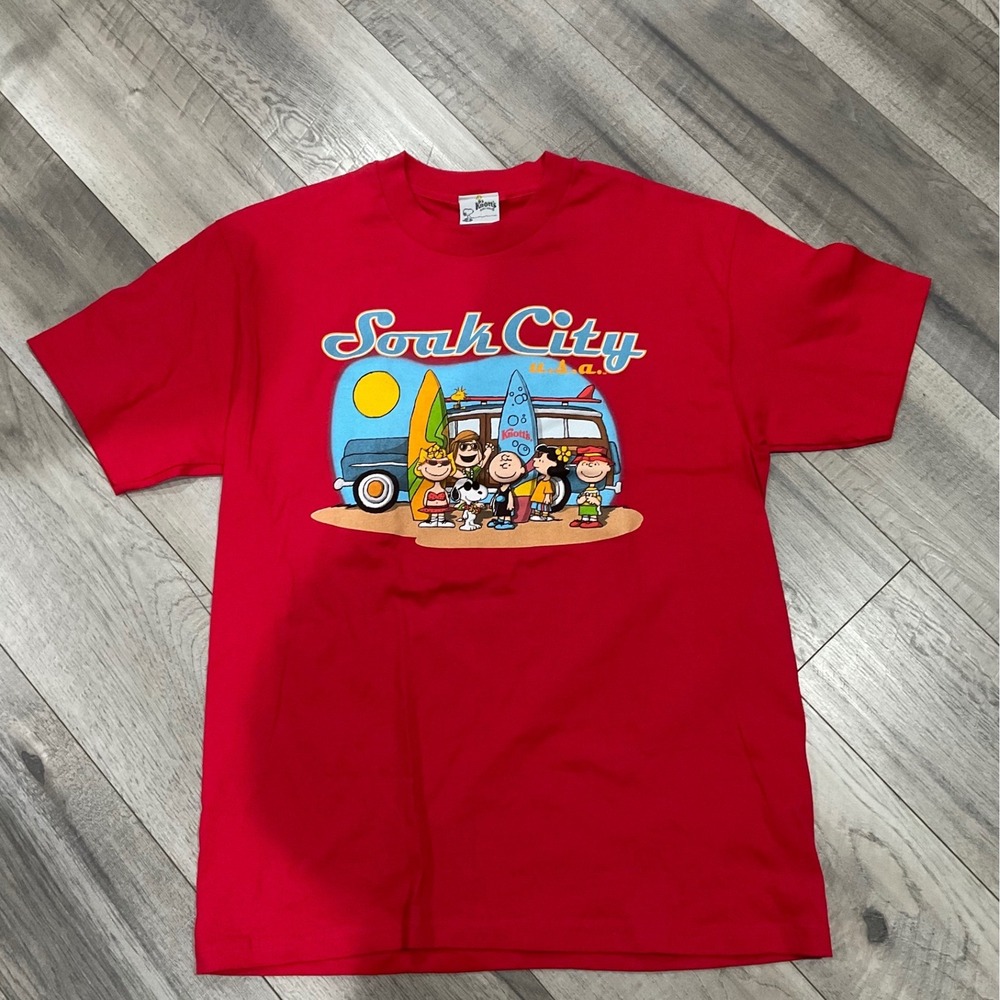 Vintage Knotts Berry Farm Soak City USA Peanuts Snoopy Red Graphic T-Shirt Large